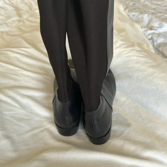 Boots - Picture 4 of 11